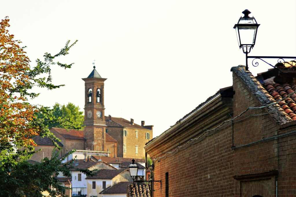 Campanile laterale della Chiesa dei Santi Pietro e Giorgio a Soglio